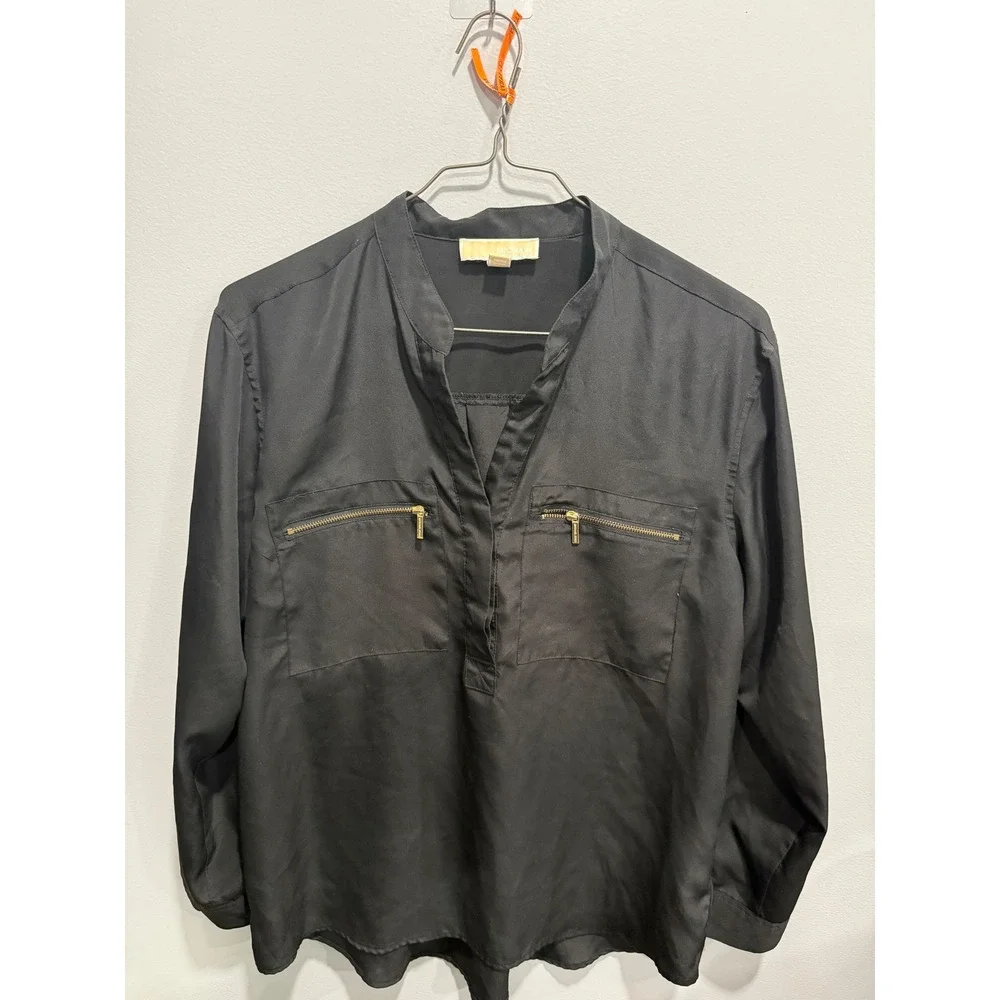 Michael Kors Black V-Neck Roll‎ Tab Sleeve Blouse Gold Zip Pockets Size 10